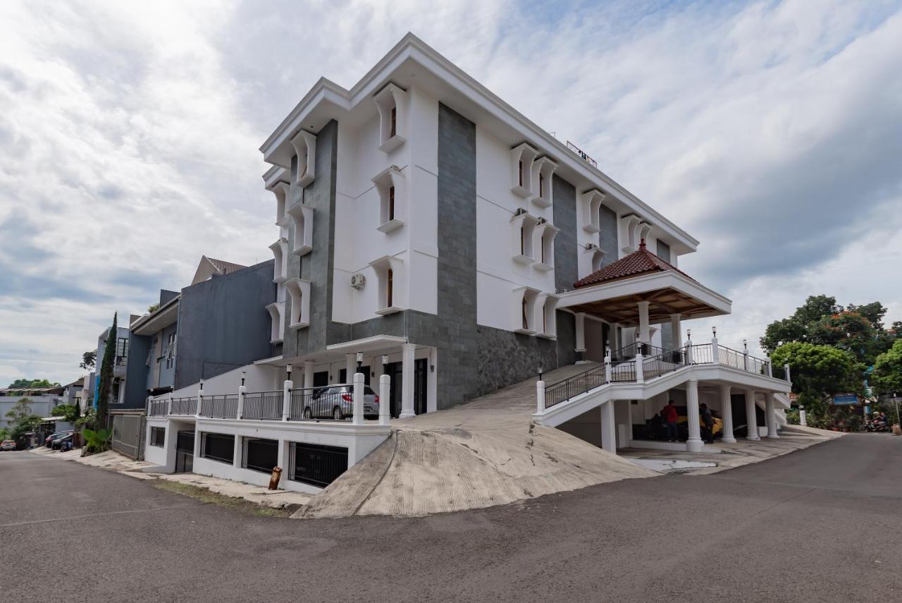 Reddoorz Plus Near Universitas Maranatha Bandung 2 Exterior foto
